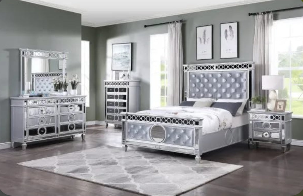 Elegant Mirror Bedroom Set